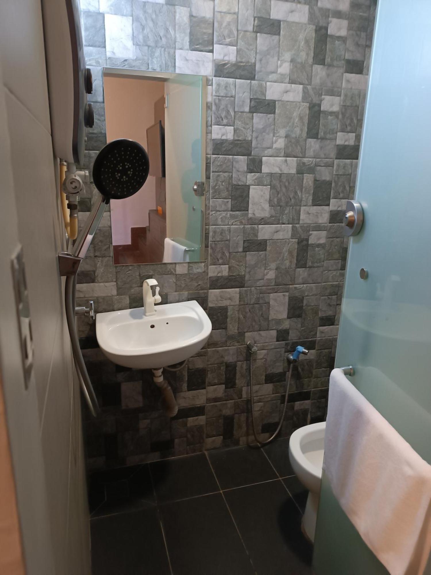 Hotel Gurney George Town