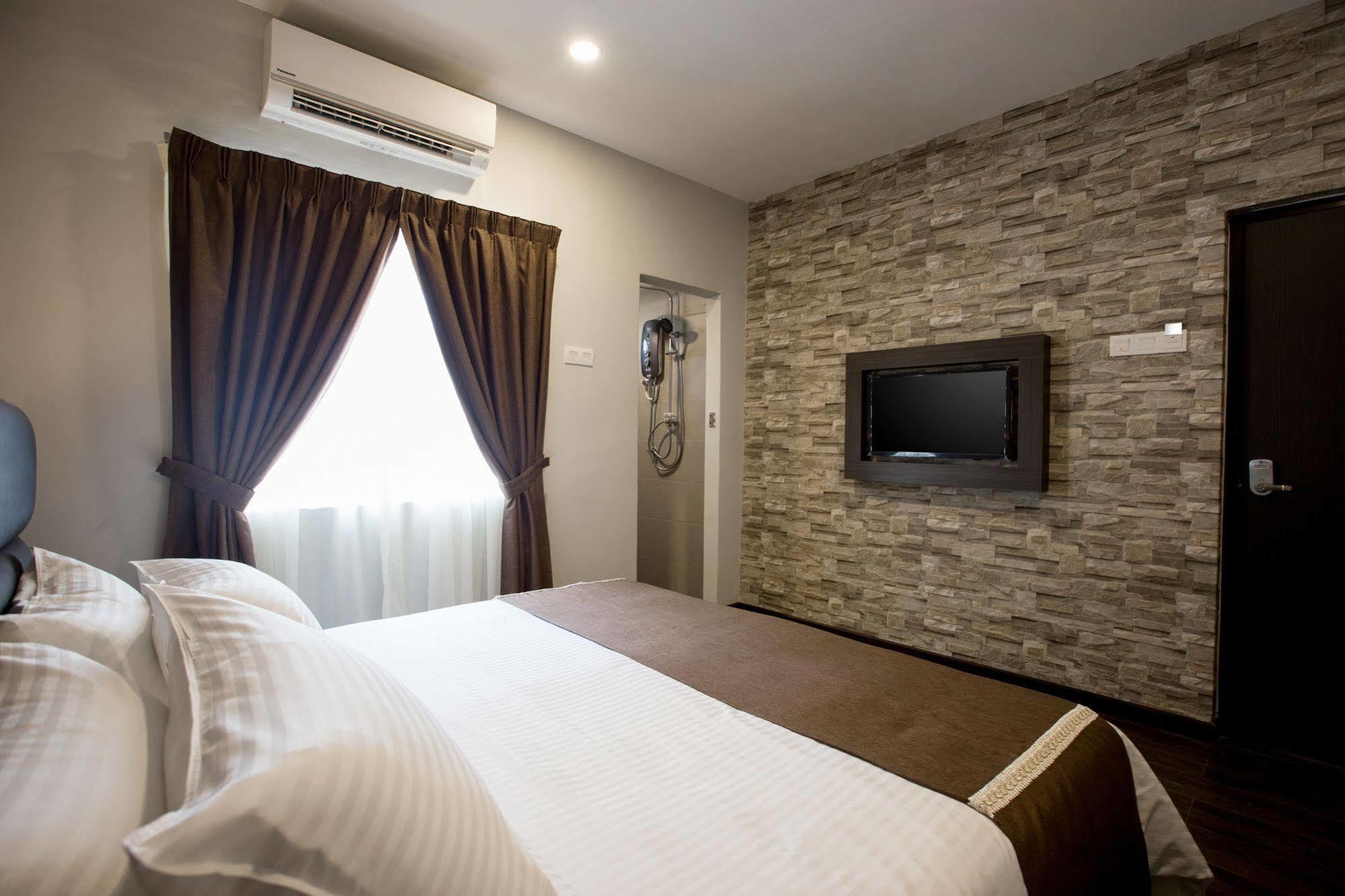 Hotel Gurney George Town